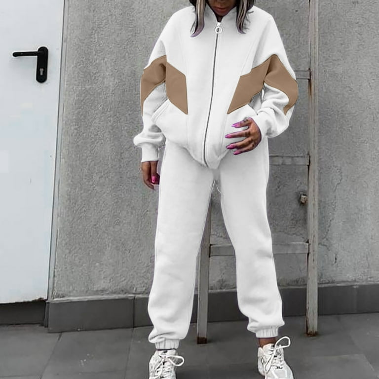 White nike jogging clearance suit womens