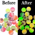 thumbnail image 2 of ZHAOCHENG 24 piezas de globos oculares que brillan en la oscuridad, bolas brillantes de Halloween que rebotan para truco o trato o regalos de Halloween, 2 of 5