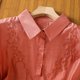 thumbnail image 5 of Tops de Manga de Cuarto para las Mujeres Bordados Botón de Algodón Cuello de Vuelta Cinco Cuartos de Manga de Moda, 5 of 9