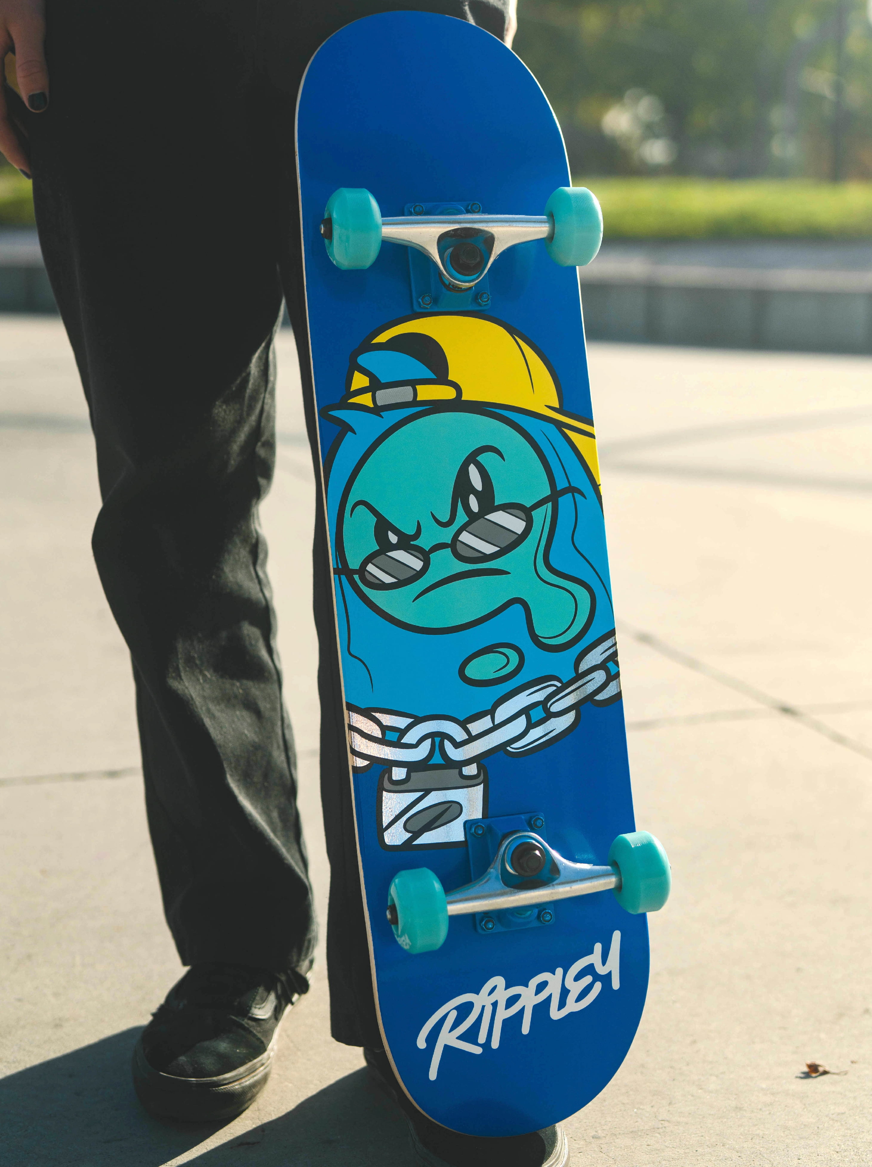 Fortnite Rippley 31" Skateboard; Complete Skateboard for Teens (Bonus: Nite Life Wrap)