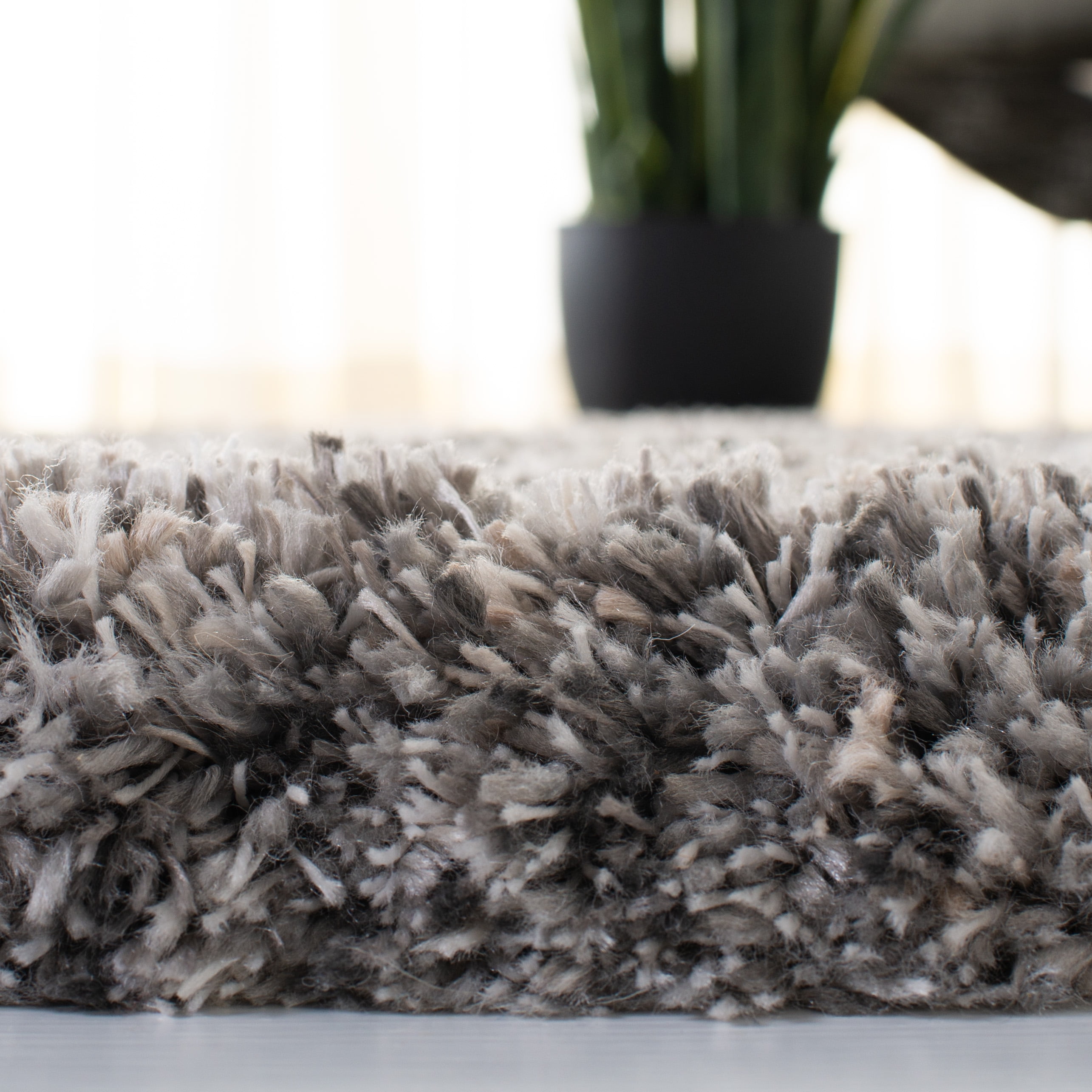 Safavieh Iceland Hannah Abstract Shag Area Rug, Gray/Dark Gray, 3' x 5'