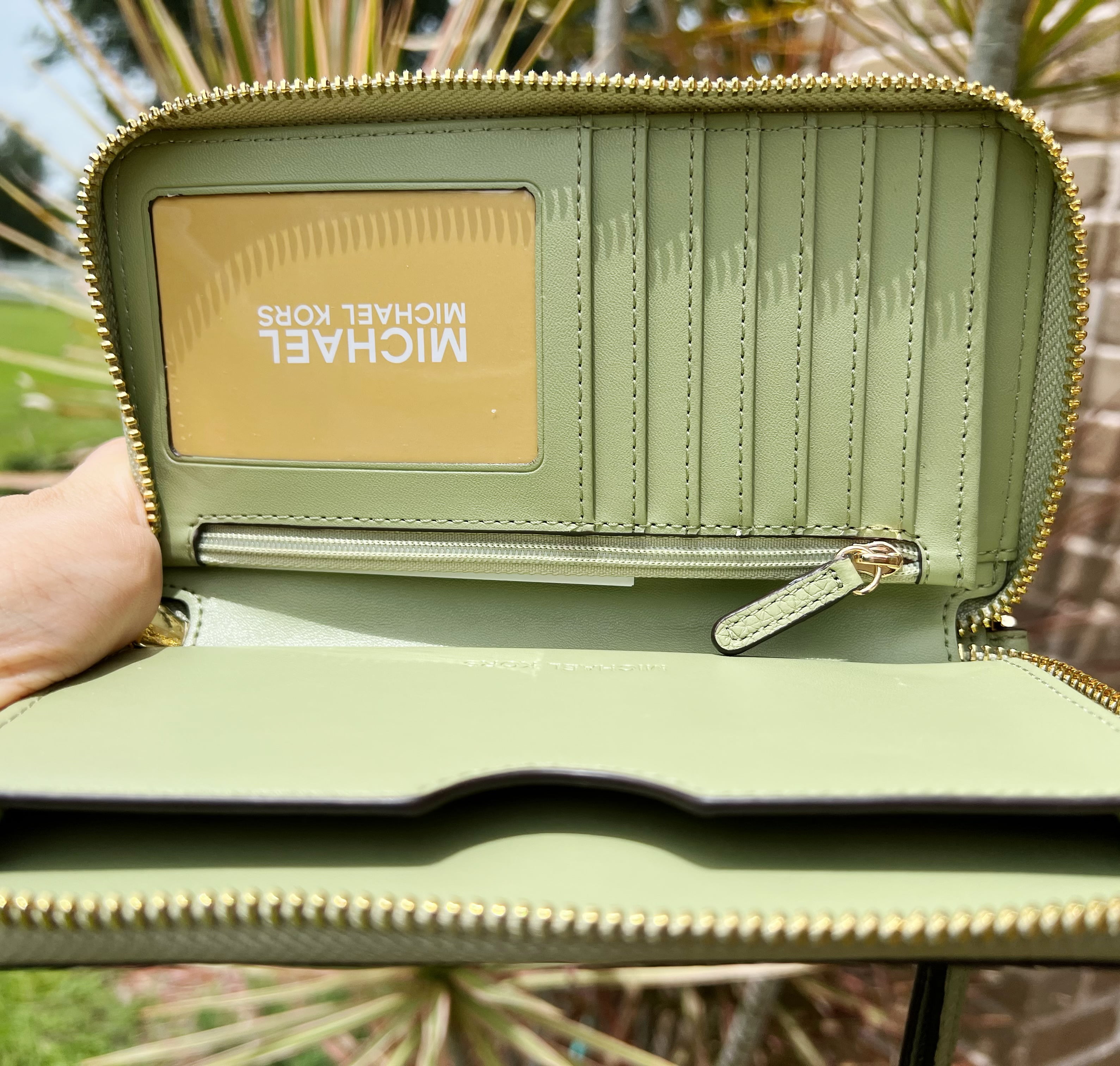 Michael Kors Jet Set Specchio Large Phone Wallet Case Palm Green