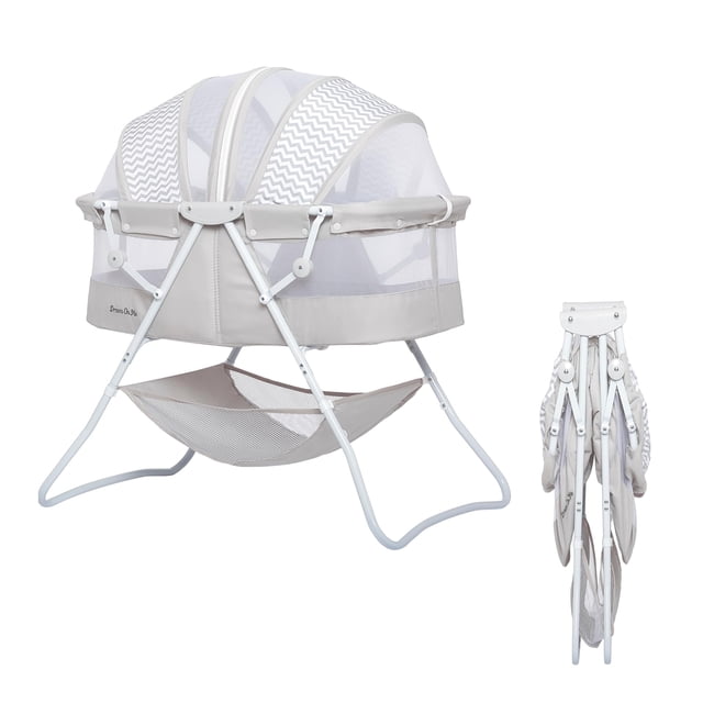 Moisés Dream On Me Karley en gris, moisés portátil liviano, plegable rápido y fácil de transportar, dosel doble ajustable, moisés interior y exterior con canasta de almacenamiento grande.