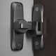 thumbnail image 4 of Cerradura para puerta corrediza de granero con pestillo abatible de 90 degree y 180 degree Negro, 4 of 9