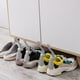 thumbnail image 5 of Ayudante para calzarse los zapatos Ayudante portátil para calzarse los zapatos con mango corto Ayudante para levantarse los zapatos Calzador de plástico fácil de usar para hombres y mujeres, 5 of 7