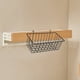 thumbnail image 4 of Estante de pared de hierro con cesta colgante pequeña | Estante de almacenamiento de vidrio para organizar la cocina y el baño | Estante de pared de 23 x 7,5 x 7 cm para especias y artículos de, 4 of 6