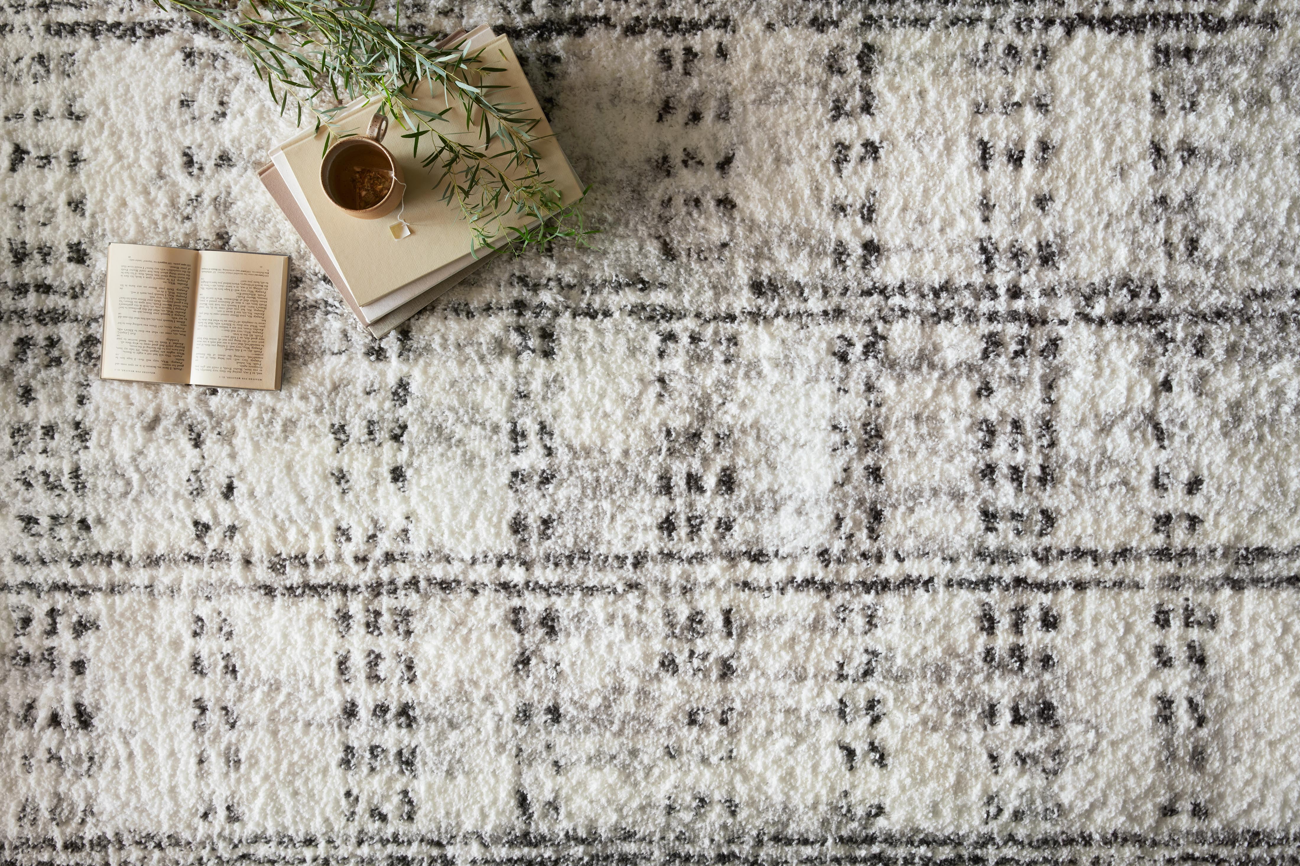 BLS-03 Cream, Grey 2-7" x 7-6" Size Rug