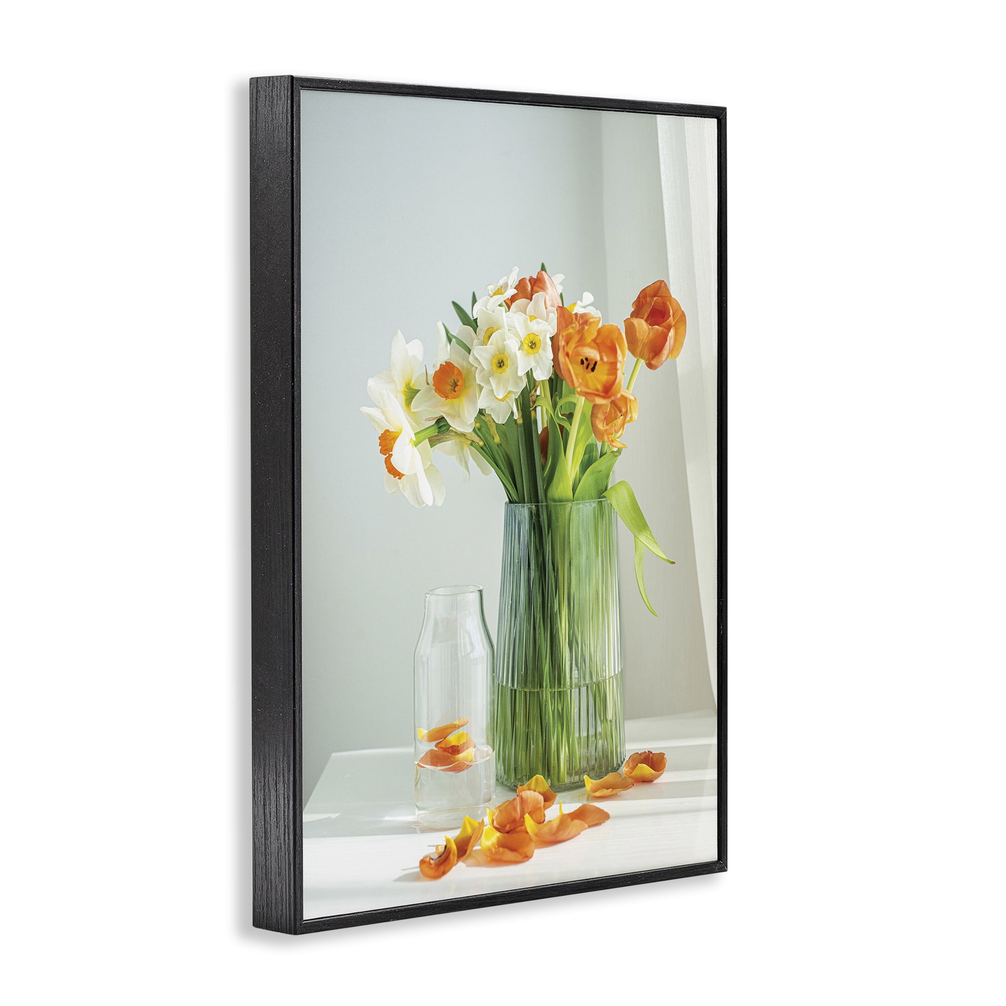 Stupell Industries Daffodil Still Life Botanical & Floral Photography Black Framed Art Print Wall Art, 16 x 24