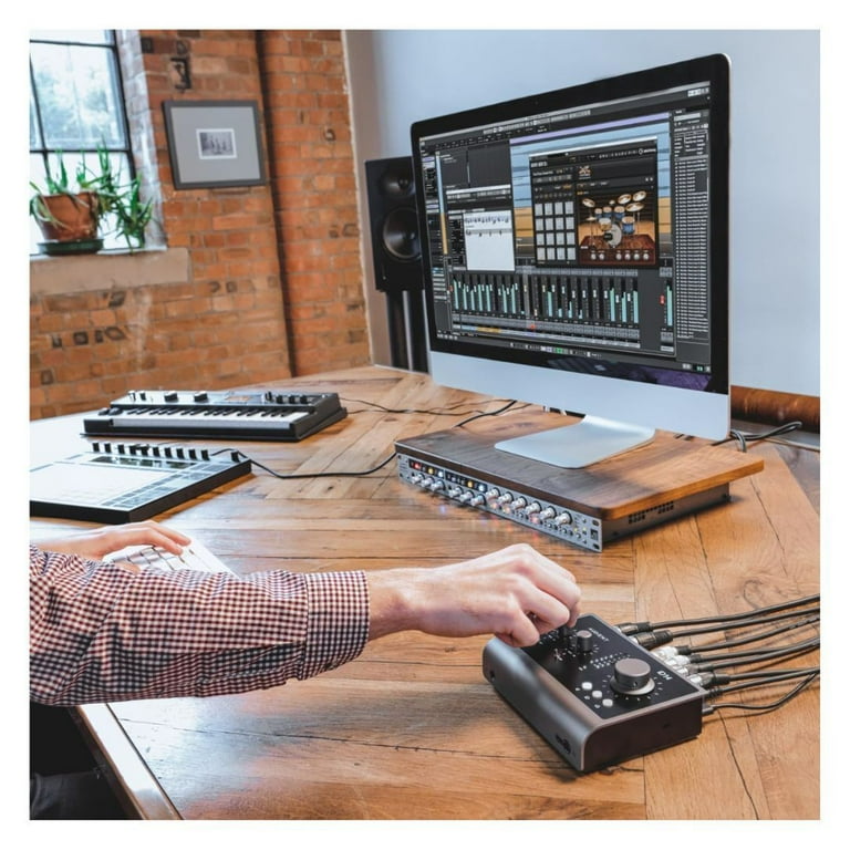 Audient iD14 MKII USB-C Audio Interface with 2 Console Mic