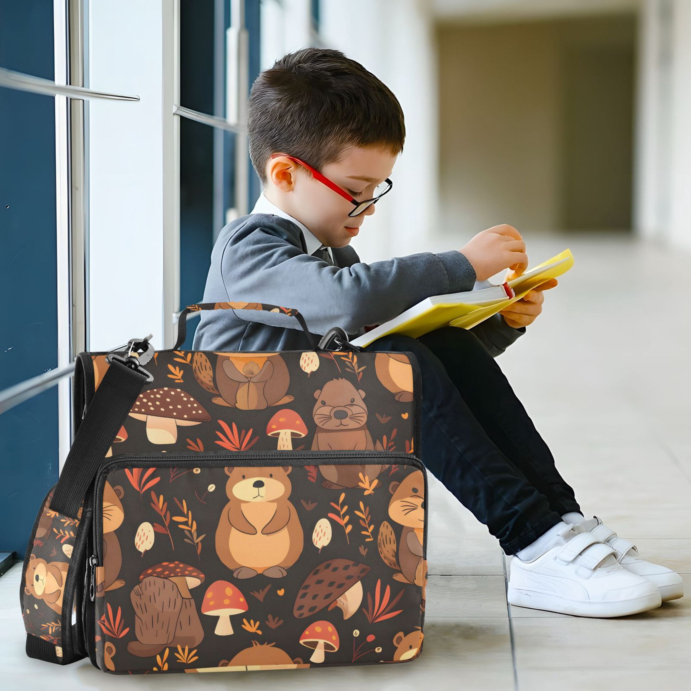 3 Ring Zipper Binder with Shoulder Strap Waterproof Trapper Keeper 2 Inch D-Ring 500 Sheets Capacity Cute Beaver and Mushroom