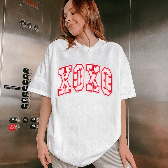 XOXO Valentine Heart Letter Graphic T-Shirt