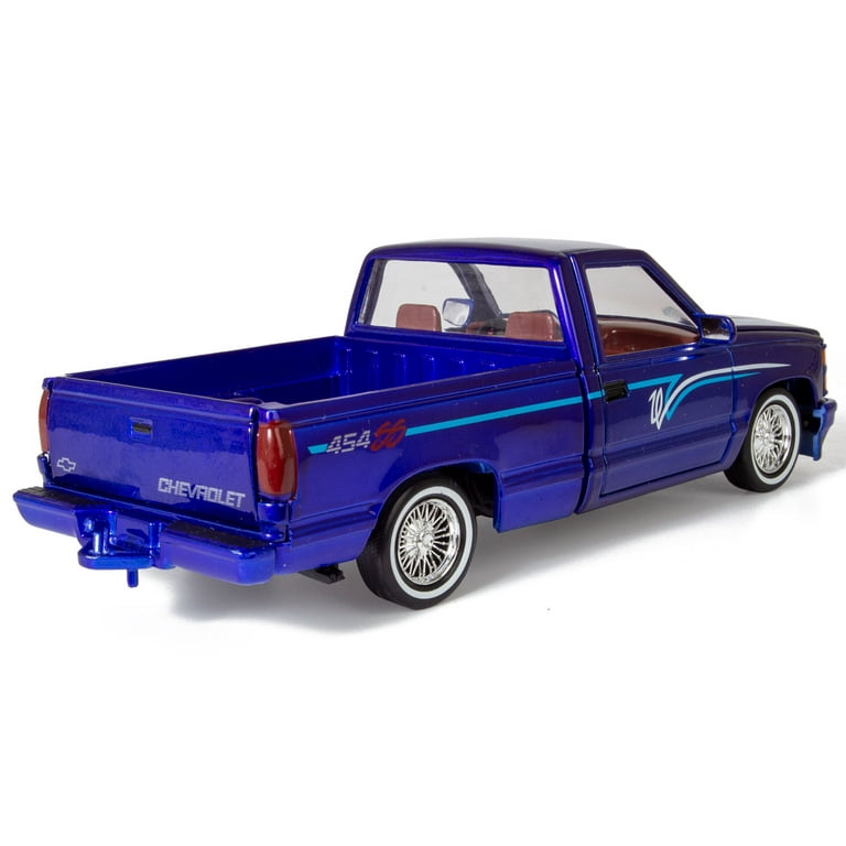 Chevrolet 1992 C1500 454SS Get Low Series 1/24 Scale Diecast