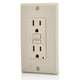 thumbnail image 4 of Salida GFCI Leviton de 15 amperios, autocomprobación, no es resistente a manipulaciones, 4 of 5