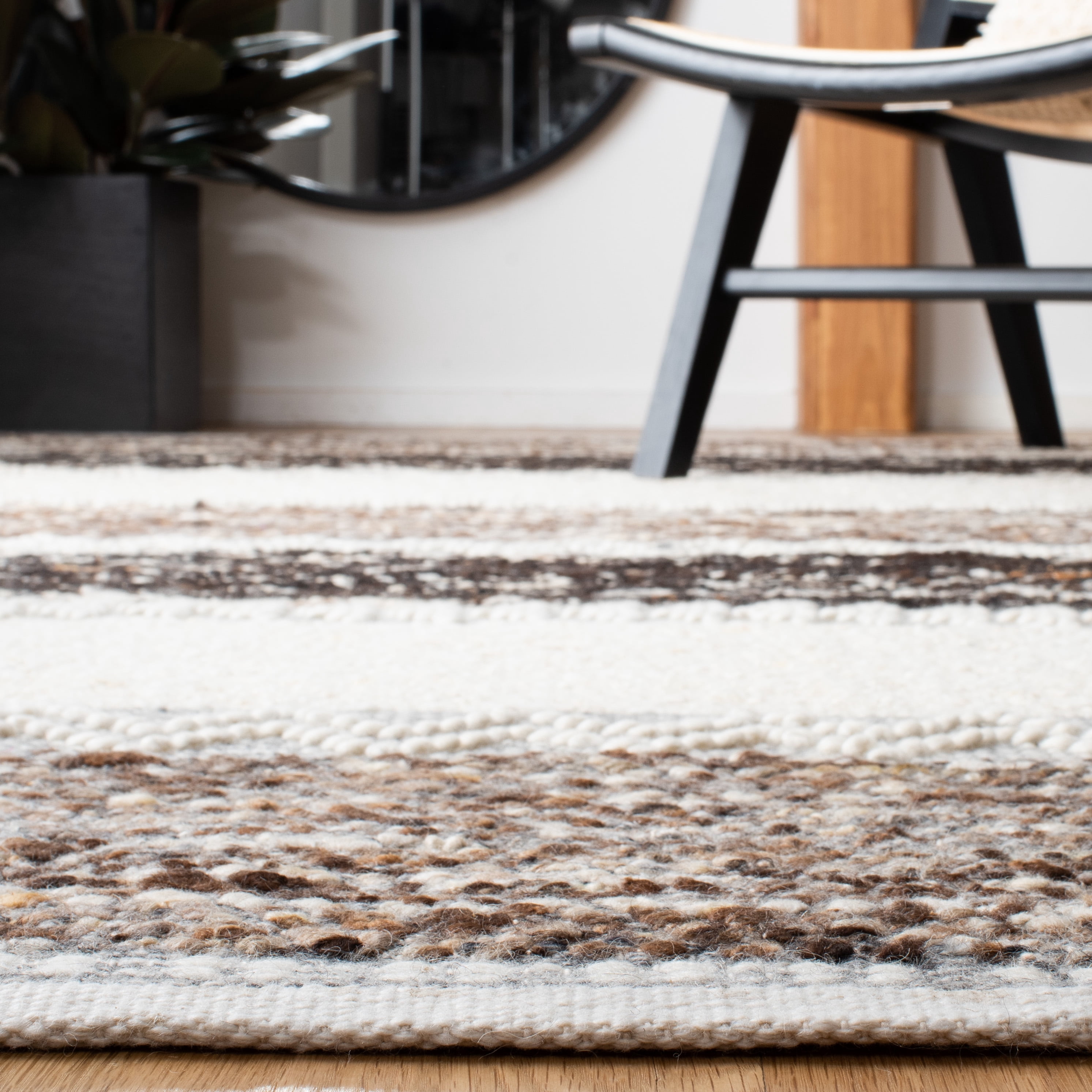 SAFAVIEH Natura Roman Striped Area Rug, Brown/Ivory, 6' x 6' Square