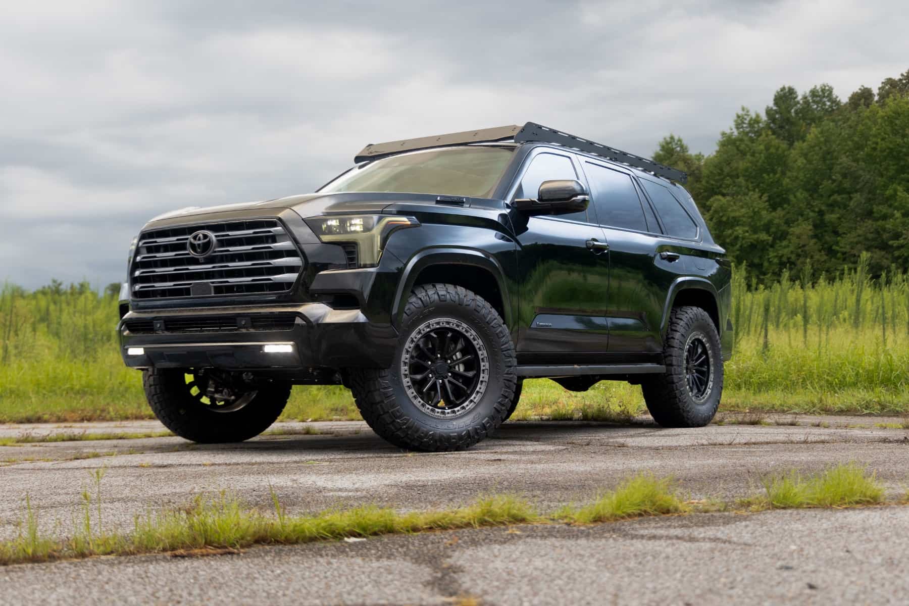 Rough Country 3.5" Inch Lift Kit for 23-26 Toyota Sequoia 4WD - 70330_A