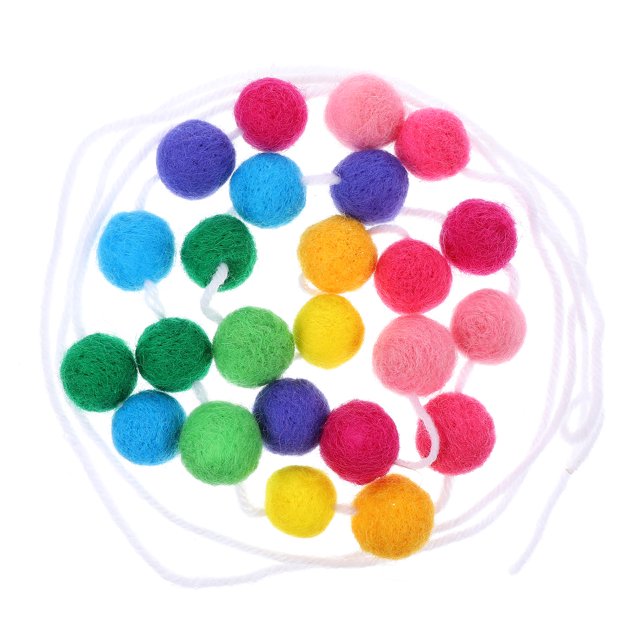 Bola de fieltro Banner Colgantes Pom Pom Bola Adornos de cadena Decoración de habitación de niños