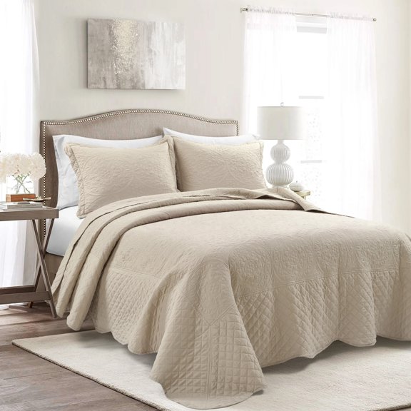 Lush Decor Medallion Scallop Bedspread - Light Gray - King