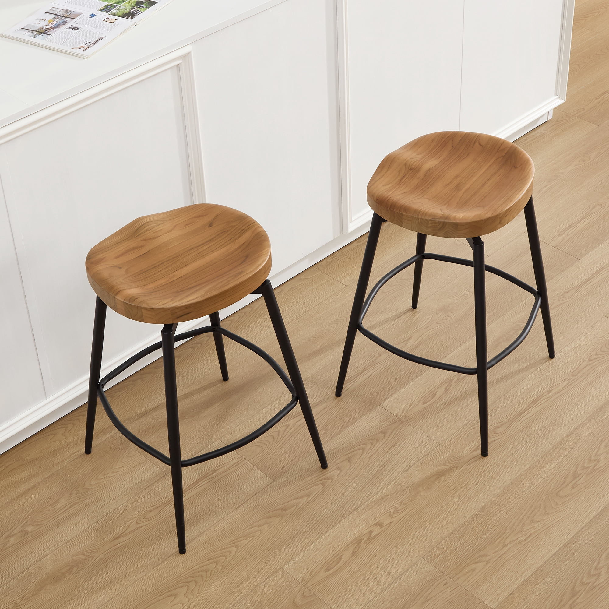 Zesthouse 25″ Swivel Counter Stools Set of 2, Farmhouse Backless Counter Height Bar Stools with Metal Legs, Solid Wood Saddle Seating Barstools for Kitchen Island, Brown