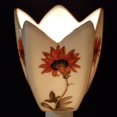 thumbnail image 1 of Veilleuse Florale en Forme de Tulipe, 1 of 1