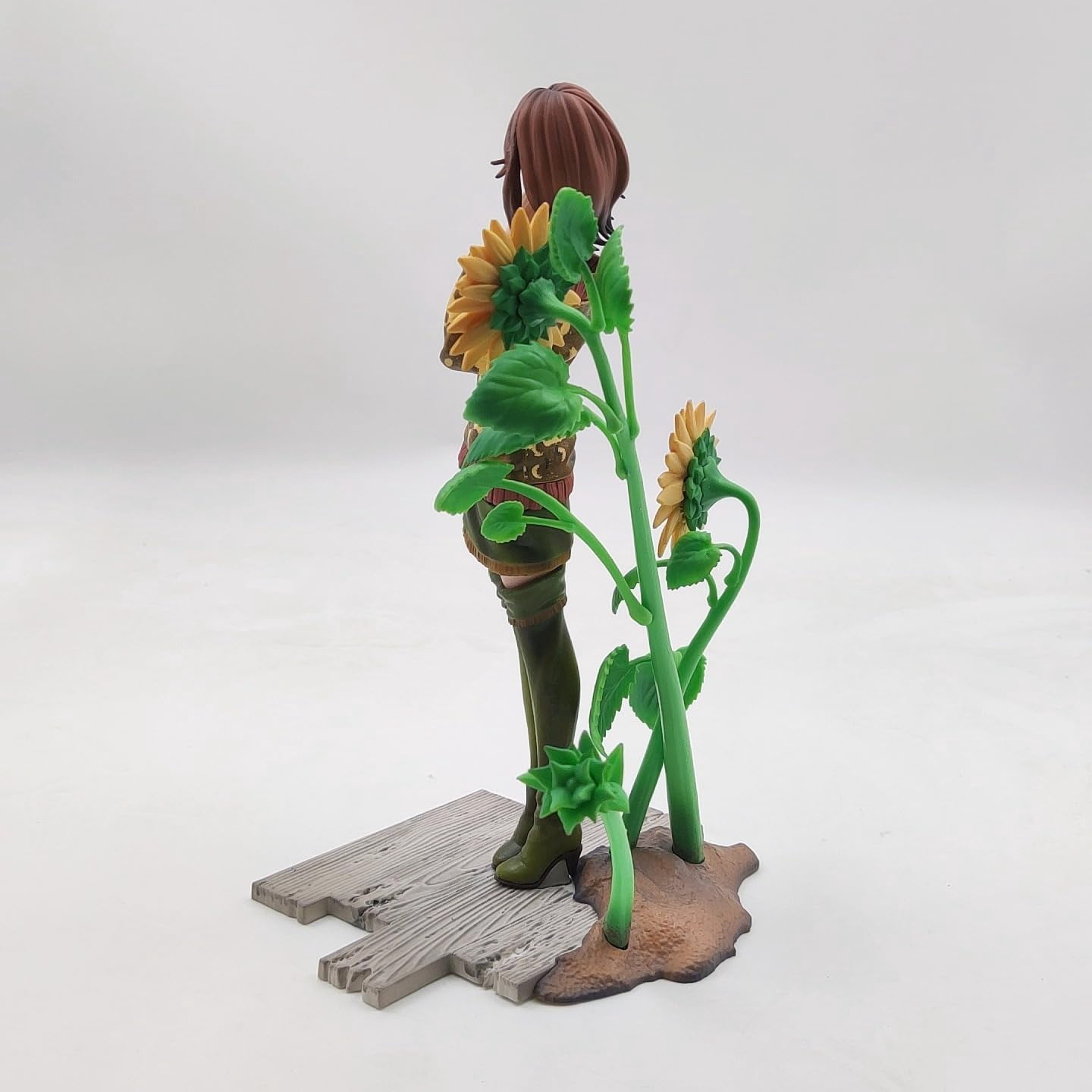 Oosaki Nana Figure Komatsu Nana, Standing Sunflower RoseAction Figure 24cm/9.4inch Anime Character Statue, Green
