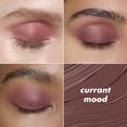 thumbnail image 4 of Sombra de ojos e.l.f. Liquid Velvet Currant Mood, vegana, libre de crueldad animal, 4 of 9
