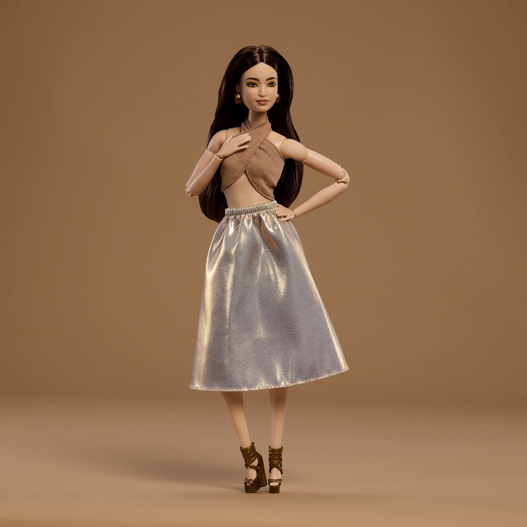 Barbie Basics Collectible Doll, Model 06 with Brunette Hair in Shimmery Golden Skirt & Halter