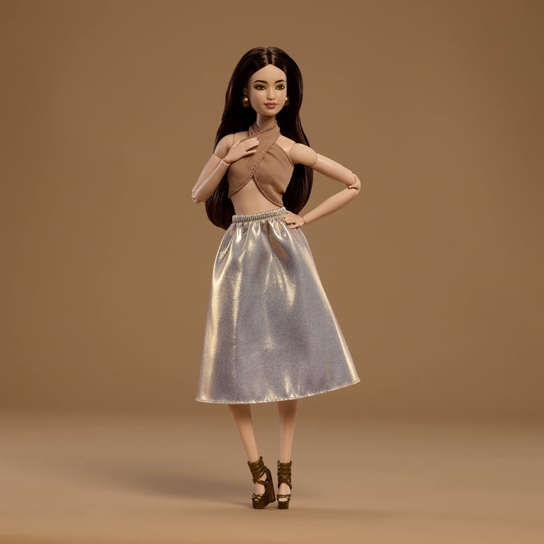 Barbie Basics Collectible Doll, Model 06 with Brunette Hair in
