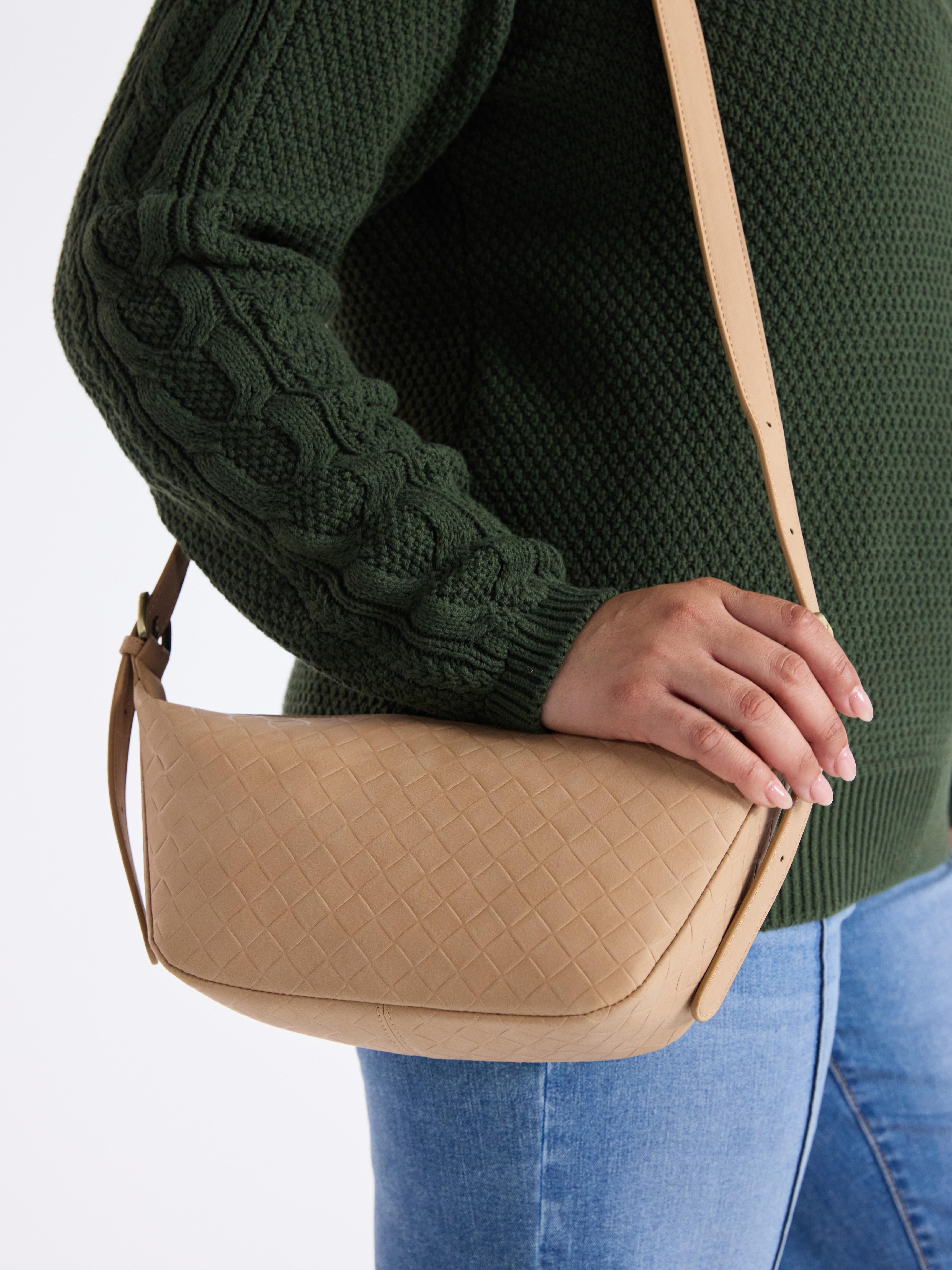 Time and Tru Women's Bean Sling Crossbody Handbag, Mocha Splash