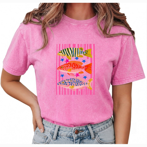 Giffimy Women's Pink Colorful Tropical Fish Vintage Washed T-Shirt Short Sleeve S-2XL Relaxed Fit Top