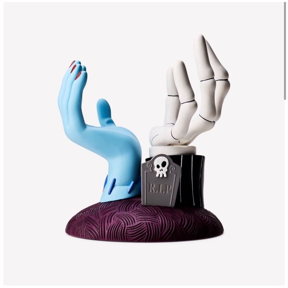 Jack Sally Hand Candle Holder, Spooky Tombstone Candle Pedestal Stand, Dark Aesthetic Tabletop Resin Decor for Halloween Home Office