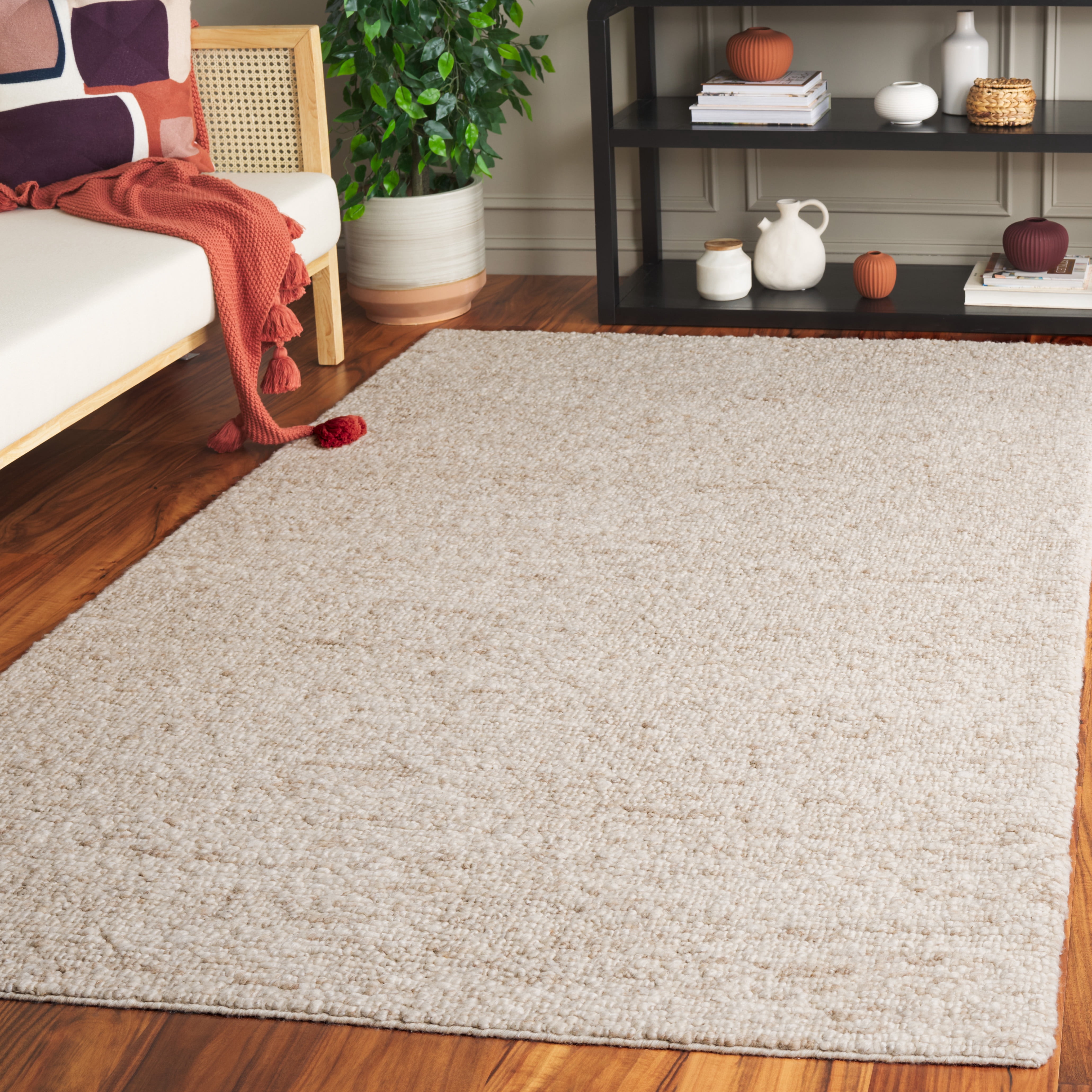 SAFAVIEH Natura Tryik Solid Area Rug, Ivory/Beige, 4' x 6'