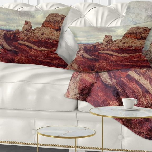 Designart Beautiful View of Vermillion Cliffs - Landscape Printed Throw Pillow - 12x20