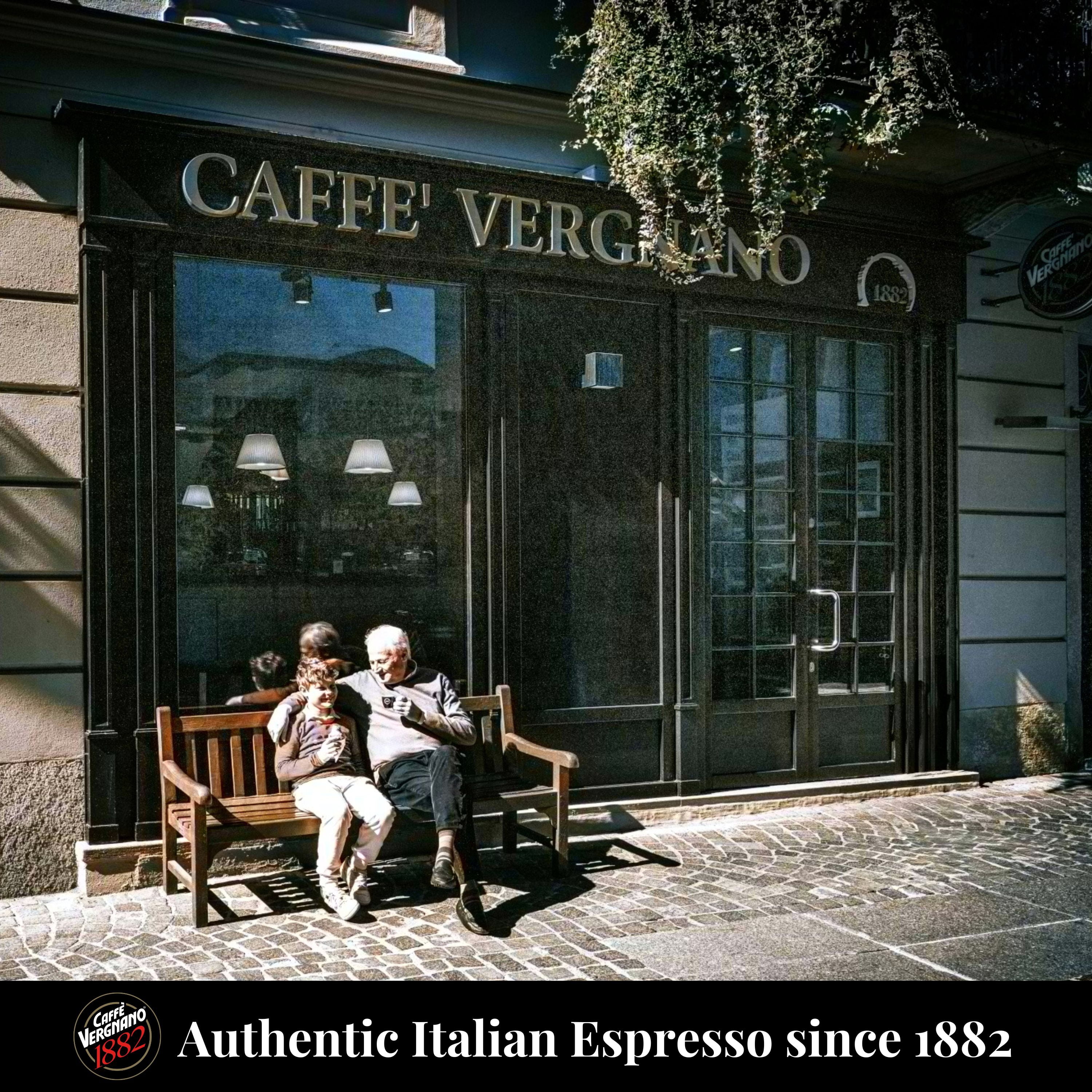 Caffe Vergnano 1882 Medium Roast Espresso Original Line Machine Compatible Capsules, Single-Serve Arabica Robusta Espresso, Italian Coffee For Nespresso Coffee Machines, Intensity 4/10, Oro, 30 Ct