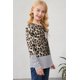 thumbnail image 2 of ABPHQTO Top de manga larga con bolsillo de lentejuelas y retazos de rayas de leopardo para mujer, 2 of 5