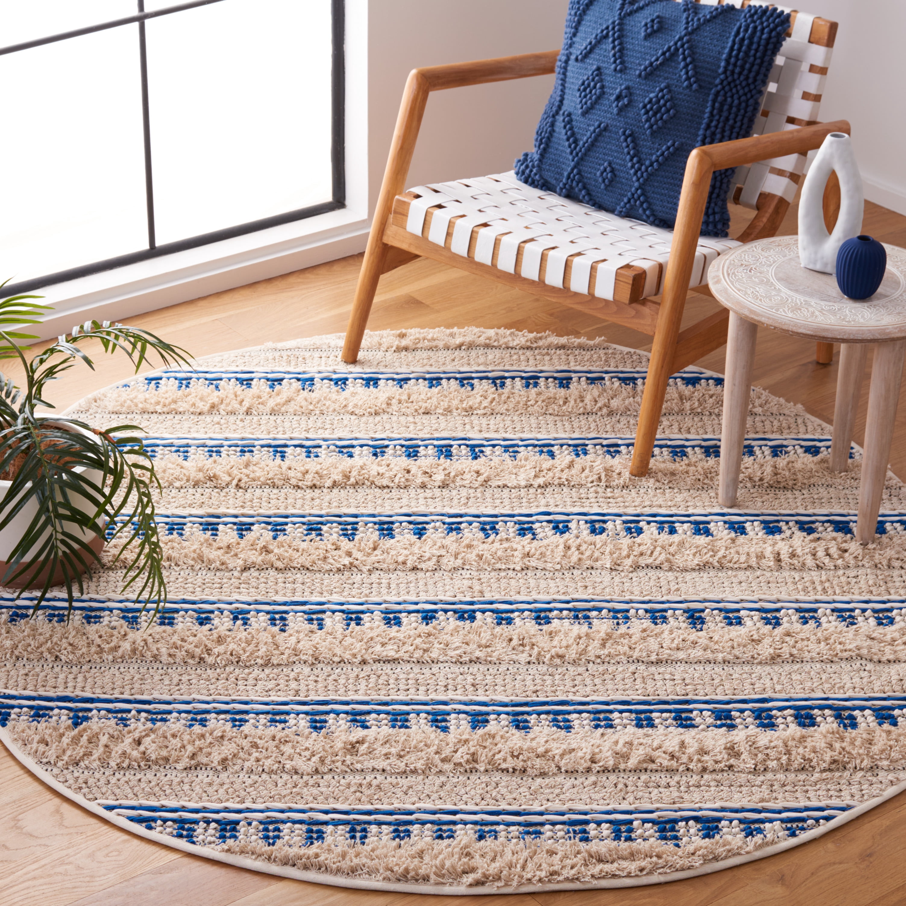 SAFAVIEH Natura Ermintrude Striped Cotton Area Rug, Beige/Navy, 6' x 6' Round