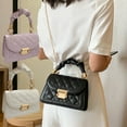 thumbnail image 1 of Bolso de hombro para cartera cruzada de cuero acolchado para mujer • Correa de cadena • Cierre de cerradura • Blanco negro púrpura • 7,5"x5,1"x2,8" • Bolso de noche elegante, 1 of 6