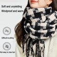 thumbnail image 5 of Écharpe d'Hiver, Écharpes Chaudes, Accessoires pour Temps Froid, Écharpes à Franges, 5 of 5