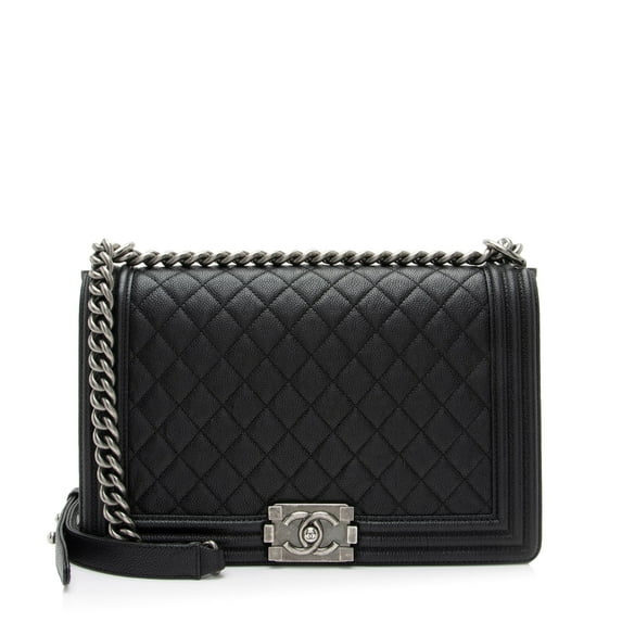 Pre-Owned Chanel Caviar Leather New Medium Boy Bag