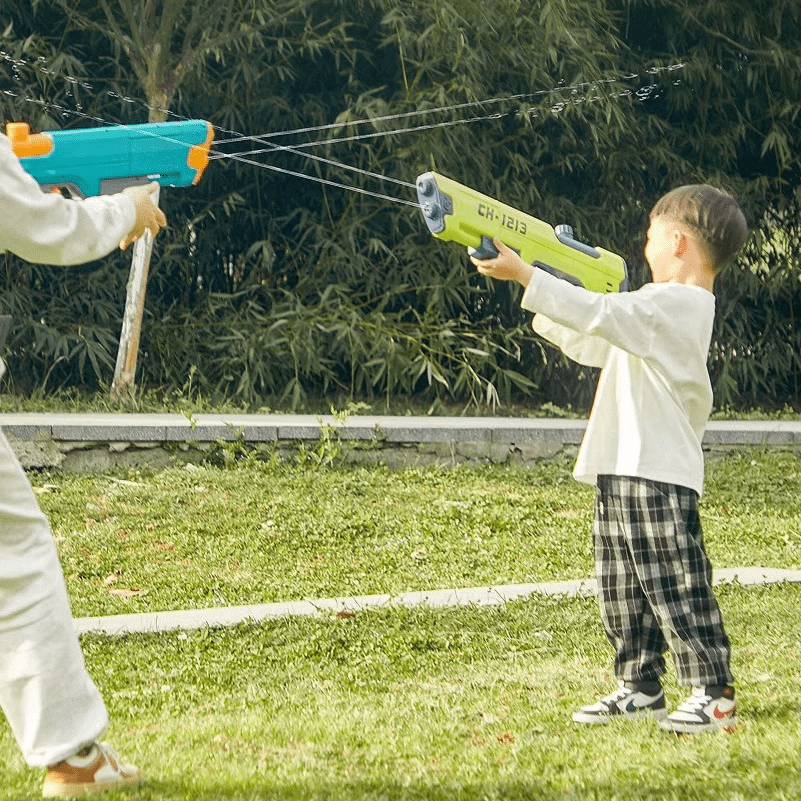 Pull Action Blue Water Blaster, High Capacity Manual Water Soaker Toy for Teens, Summer Outdoor Water Activities for Beach Backyard Pool