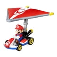 thumbnail image 2 of Véhicule personnage ​Mario Kart Standard Kart Super Planeur Hot Wheels en métal moulé sous pression, 2 of 4