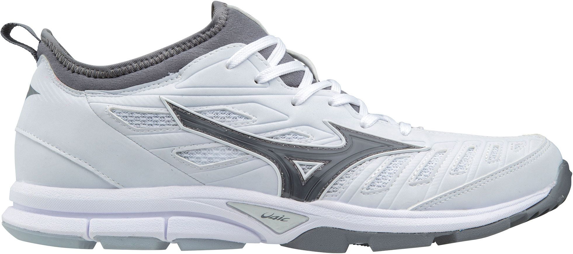 mizuno wave swagger 2 turf shoe