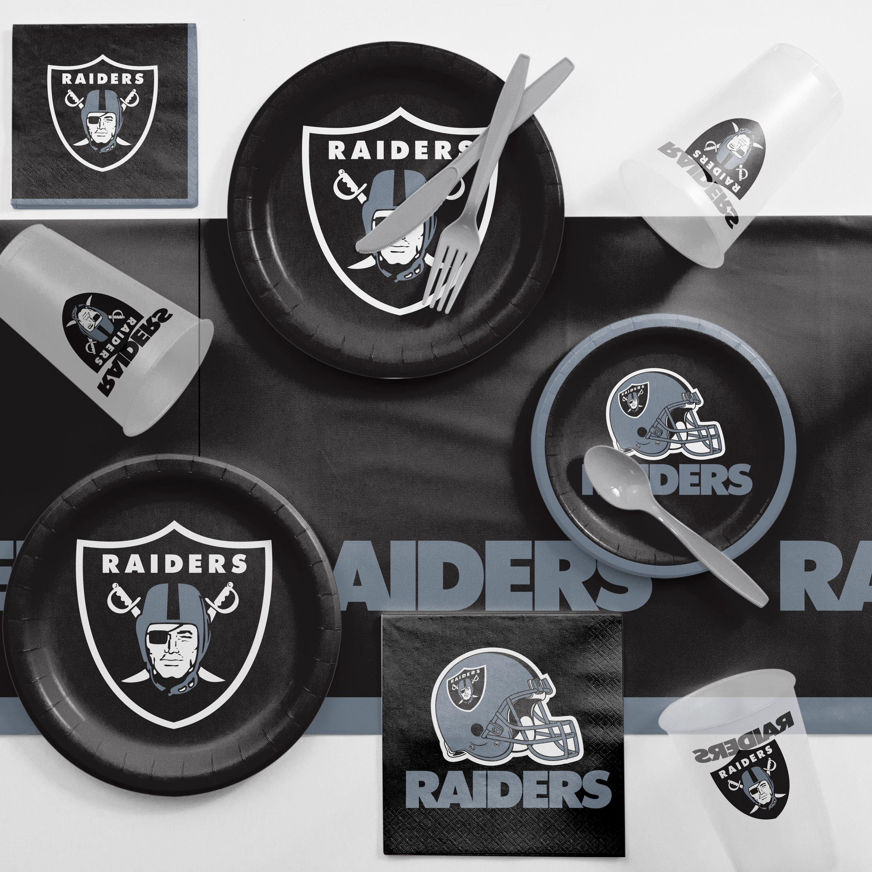 Las Vegas Raiders Plastic Cups, 24 Count