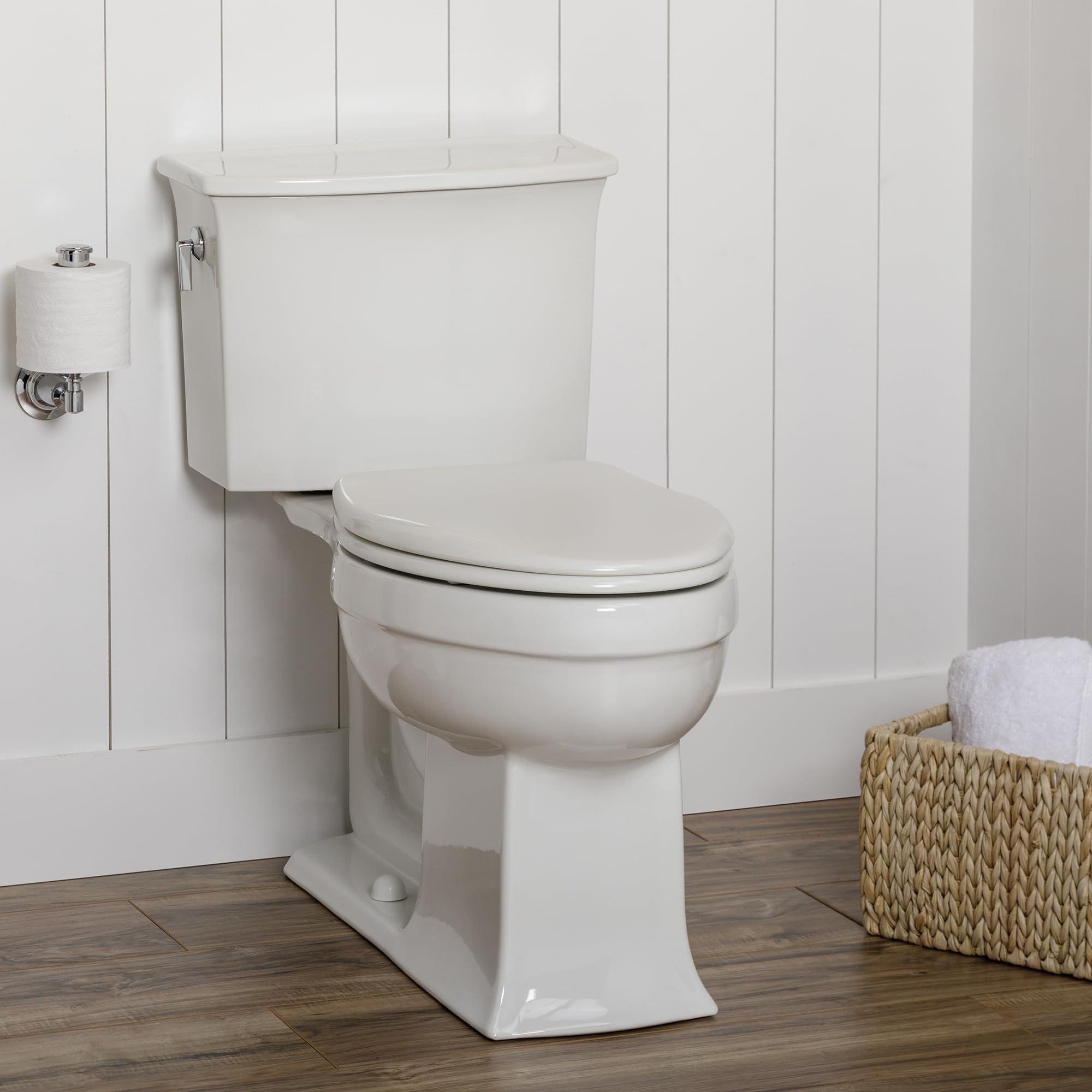 Bemis 19170PLE4 000 Alesio II Elongated Enameled Wood Toilet Seat in White with STA-TITE Seat Fastening System, EasyClean, WhisperClose, Precision Seat Fit Adjustable Hinge and Super Grip Bumpers