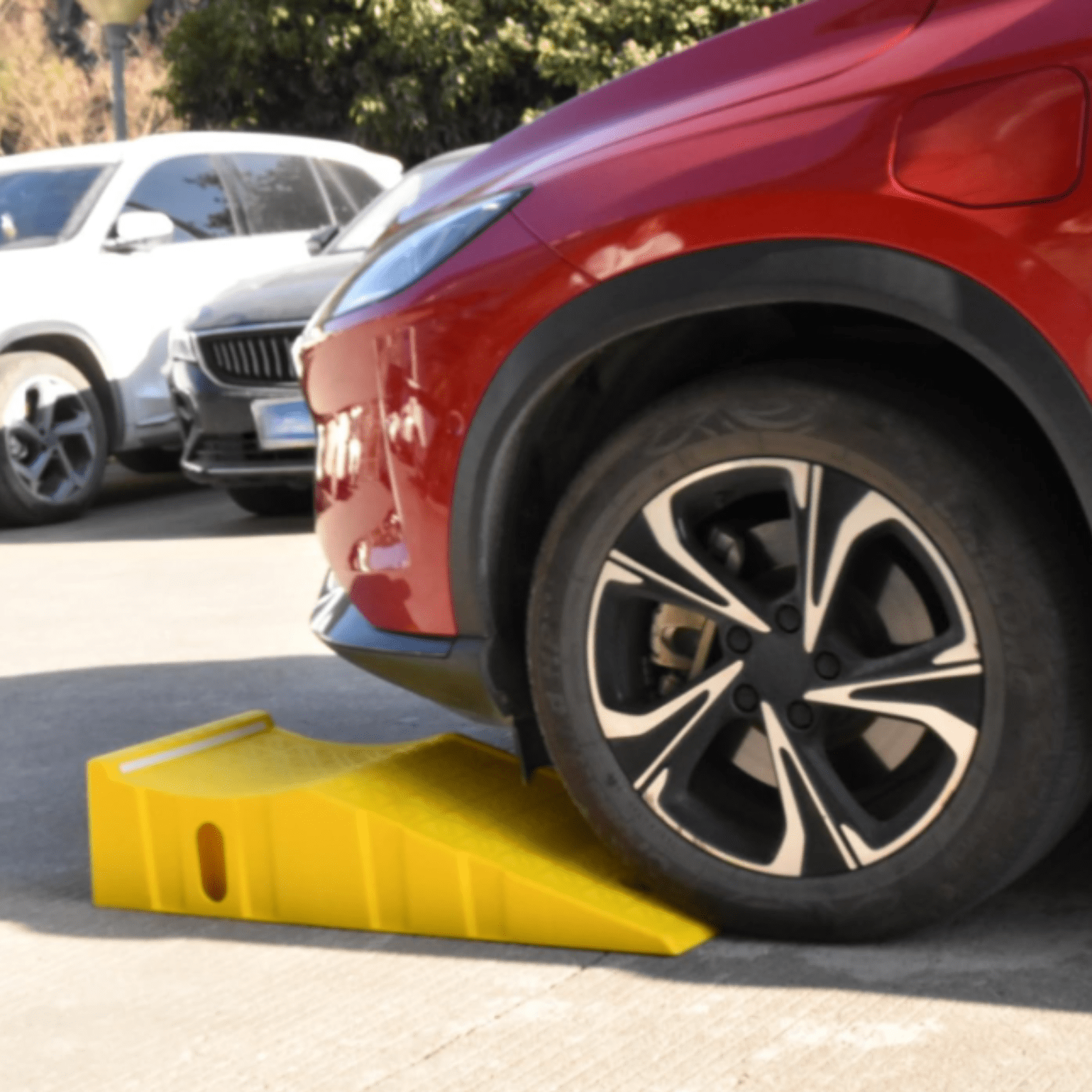 2 Pack Car Ramps，Portable Truck Service Ramps Lifts with Reflective Strips，Heavy-Duty Vehicle Ramps Oil Change for Home Garage or Shop RV Trailer Tire Changes & Maintenance, 20000 lbs,Yellow.
