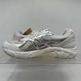 thumbnail image 4 of Brand New Asics GT-2160 Above The Cloud 1203A655-100 White Silver Women Size 9, 4 of 6