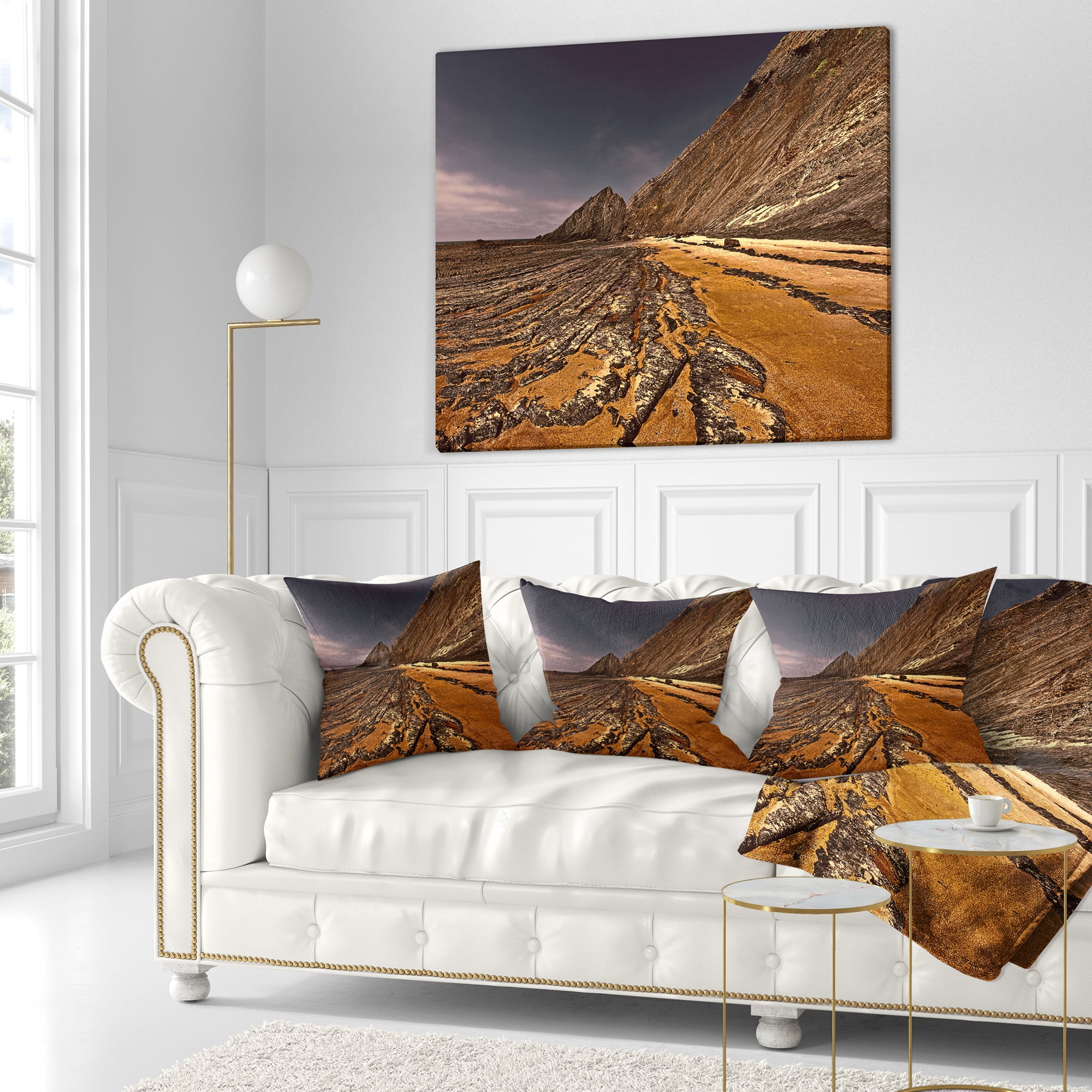 Designart Brown Rocky Coast Portugal - Cityscape Throw Pillow - 18x18