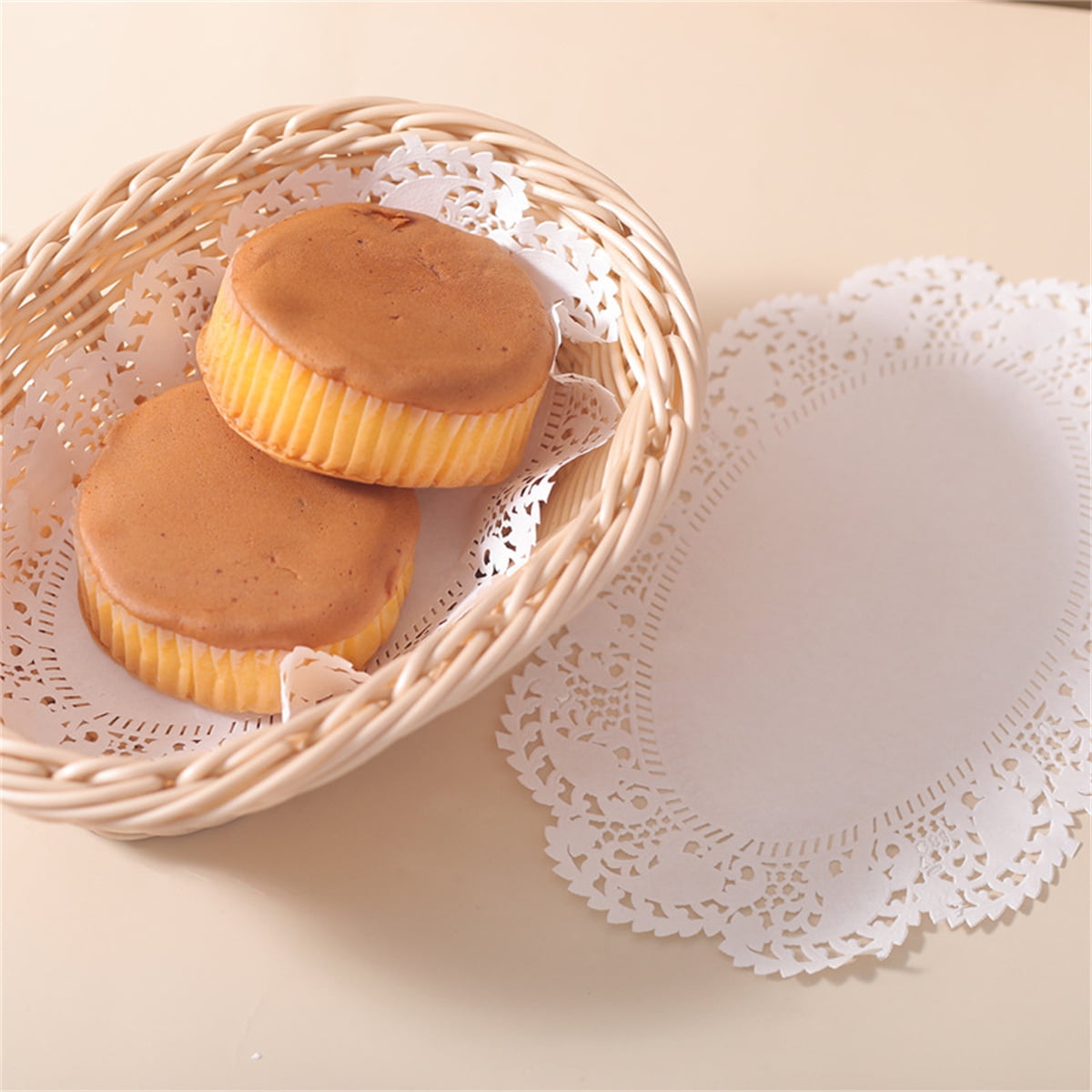 Lace Paper Placement, 12 inch Round White Paper Placement, Disposable Paper Placemats, for Wedding, Birthday, Cakes, Desserts, Tableware Food Decoration, Pack of 100