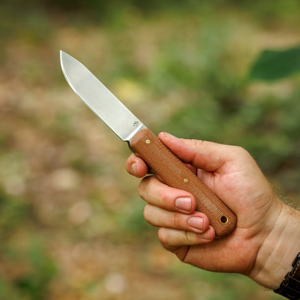 Swiss Tech Haltbar Knife with a VG-10 Full Tang Steel Blade and
