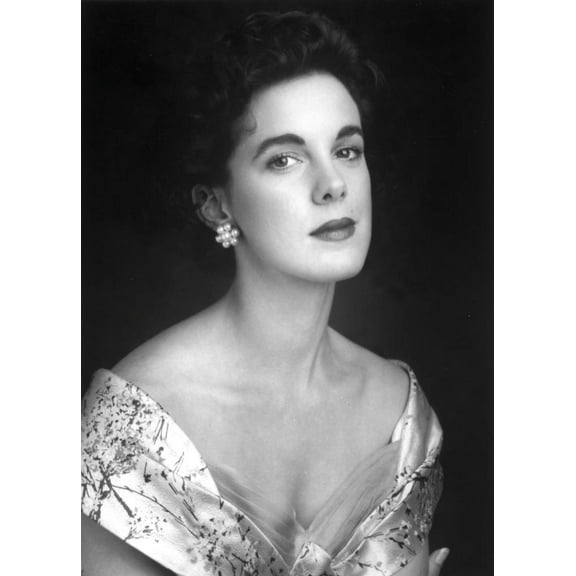 A Portrait Of Elizabeth Perkins Photo Print (24 x 30)