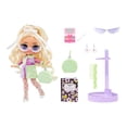 thumbnail image 2 of Muñeca LOL Surprise! Tweens Goldie Twist, 2 of 4